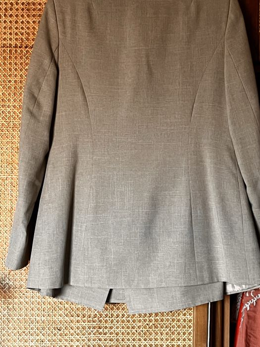 Класическо синьо. Дамски костюм с пола и два панталона