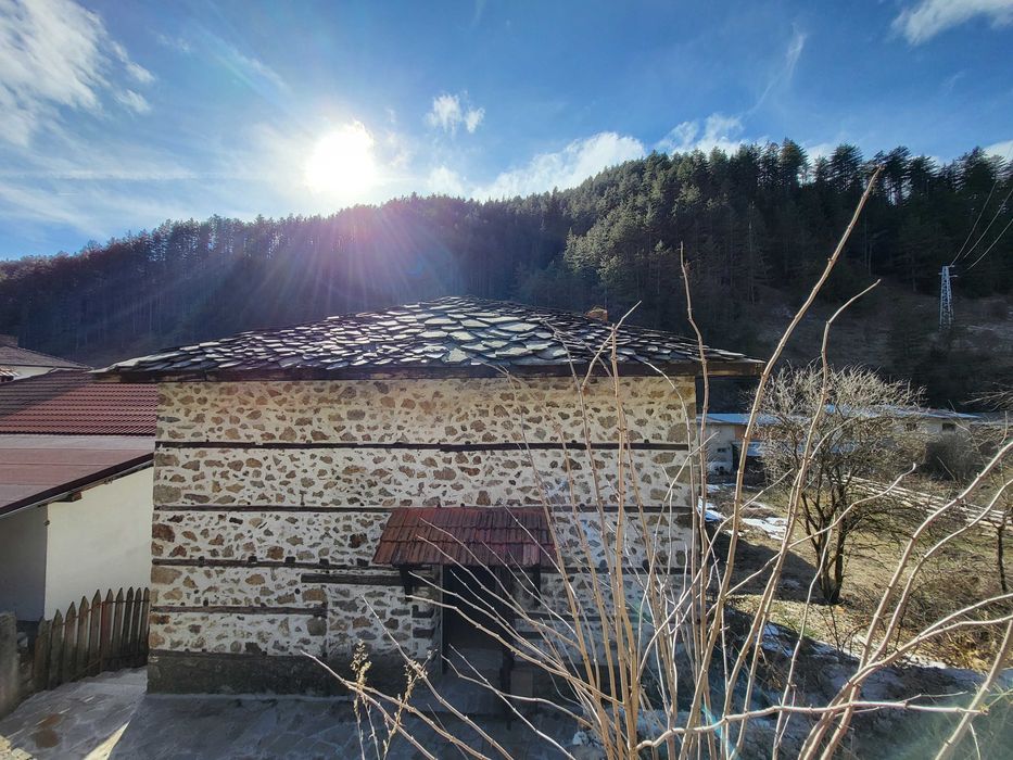 Продава се Къща в с. Соколовци, Област Смолян - 222 кв.м за 428 €/кв.м - Снимка #6