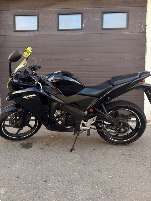 Honda CBR 125 2016 A1