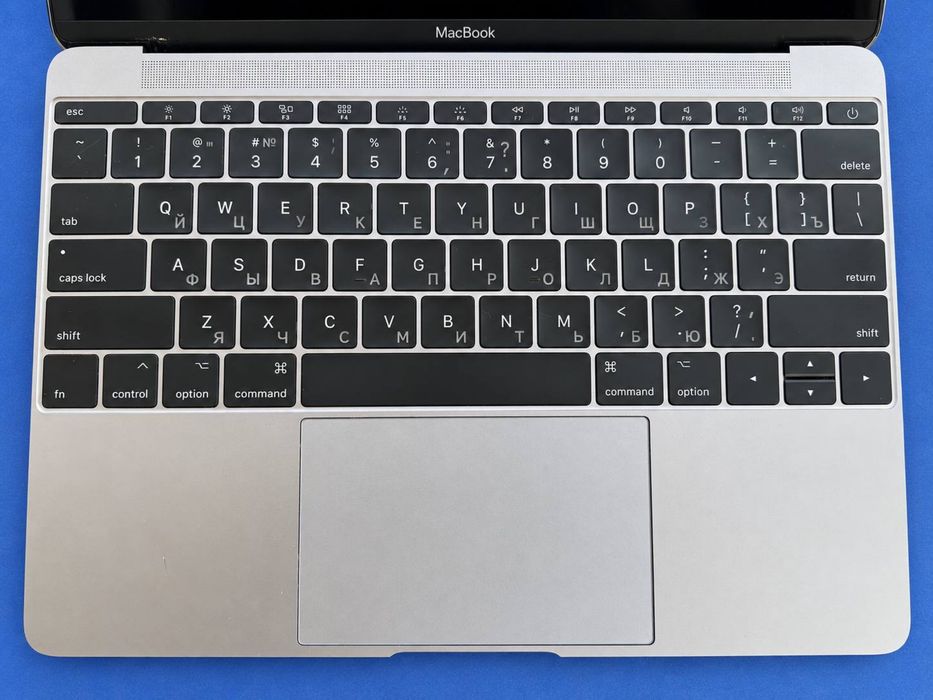 MacBook 12 Retina 2017, Core m3 / 8 GB