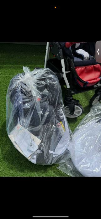 Vând căruț 3 în 1.Landoul și scoică sunt noi (nefolosite).