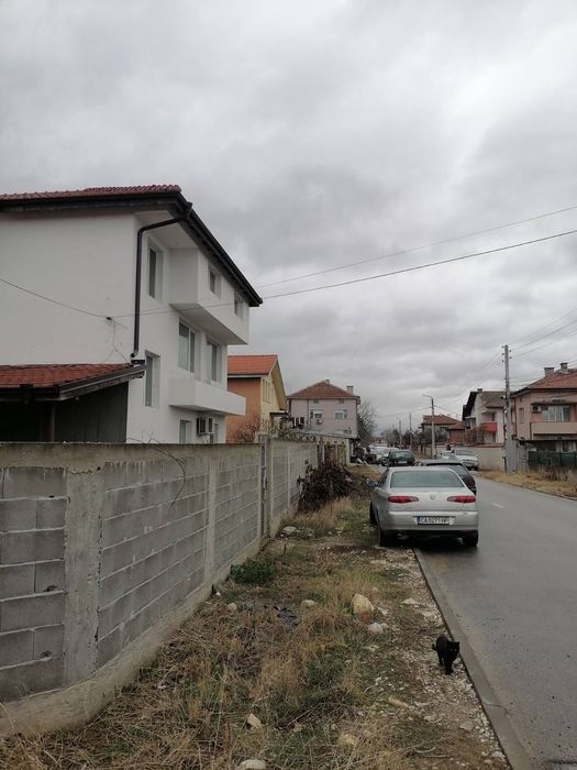 Продава се Къща в Пловдив, Изгрев - 360 кв.м за 820 €/кв.м - Снимка #2