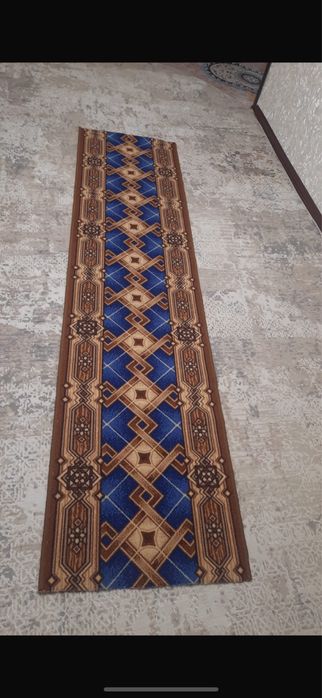 Продам ковры.ковровые дорожки
