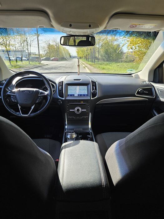 Ford Edge Titanium
