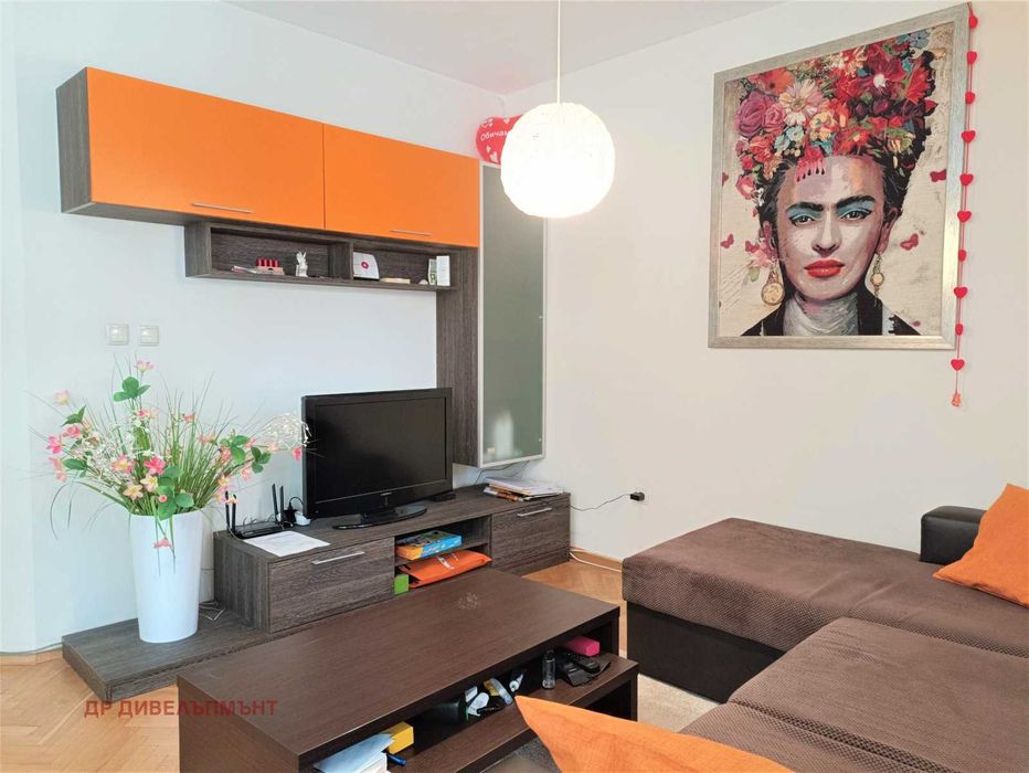 Продава се Тристаен апартамент в София, Белите брези - 112 кв.м за 3125 €/кв.м - Снимка #1