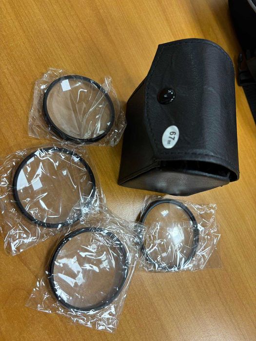 Обектив Nikkor 50 mm 1.8G; увеличителни филтри; светкавици; GoPro Hero 4