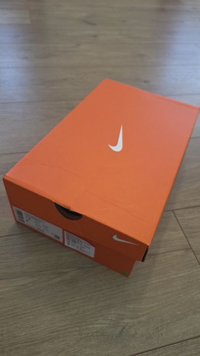 НОВИ маратонки Nike structure 26