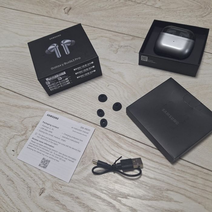 Samsung Galaxy Buds 3 Pro argintii