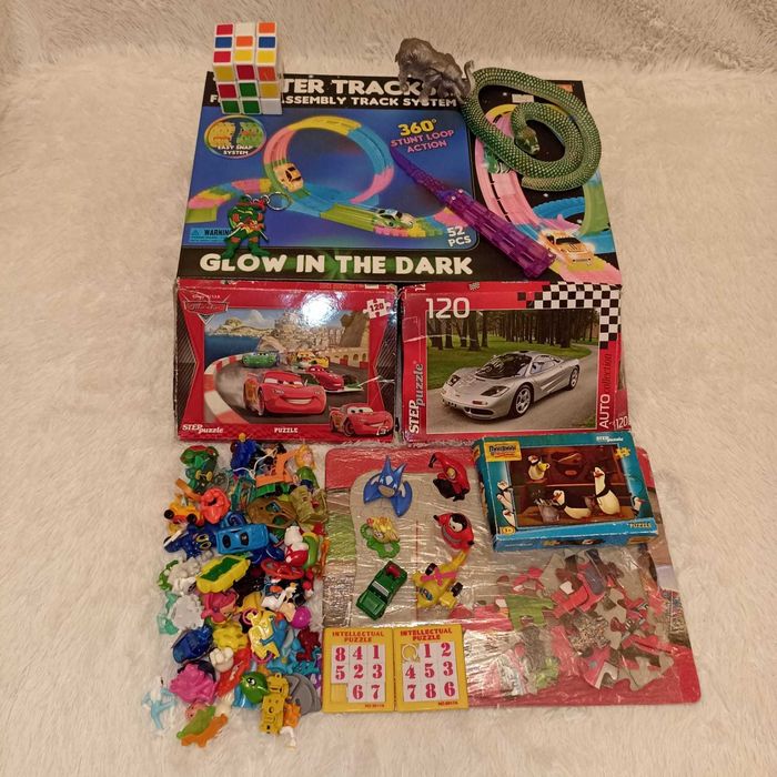 Набор игрушек для мальчиков трек с пазлами.*и548