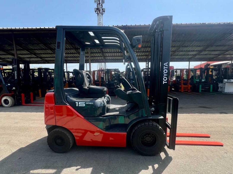 Вилочный погрузчик ( Кара)