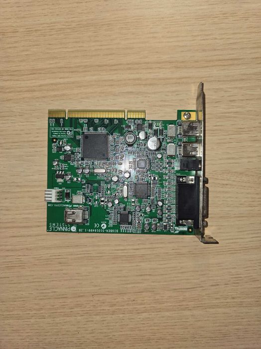 Placă captură video Pinnacle Systems PCI - S-Video / VGA pass-through