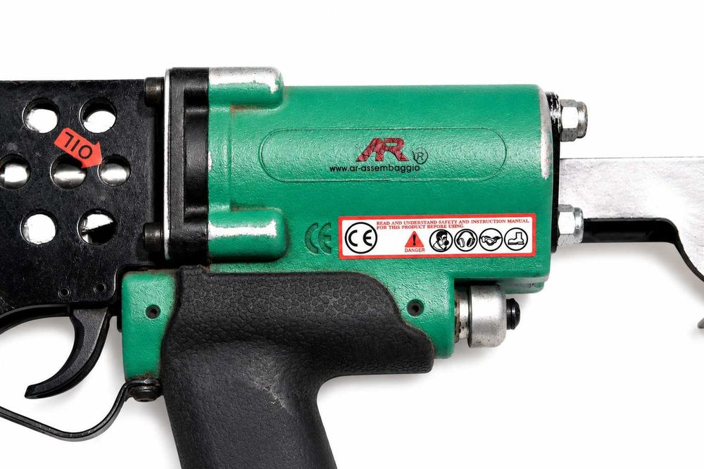 Pistol pneumatic pentru legat fier beton AR