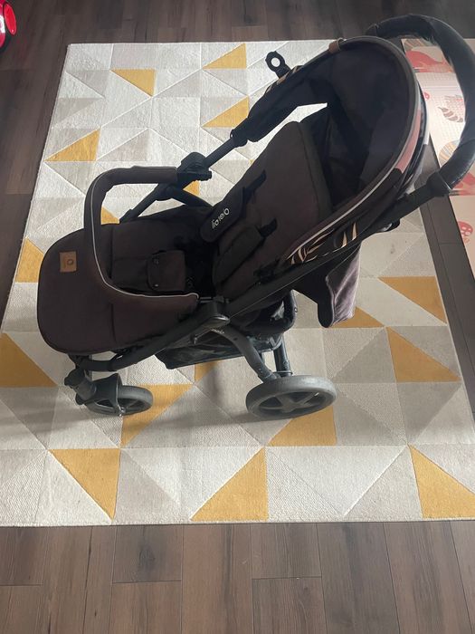 Cărucior bebe sport