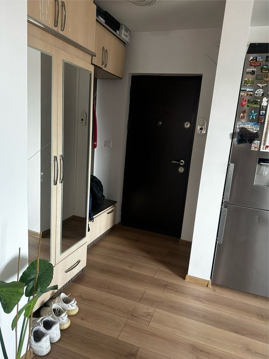 Vand apartament 2 camere