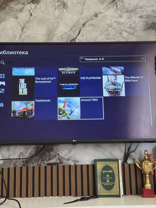 PlayStation 4 pro с 15 игры и 4 диск