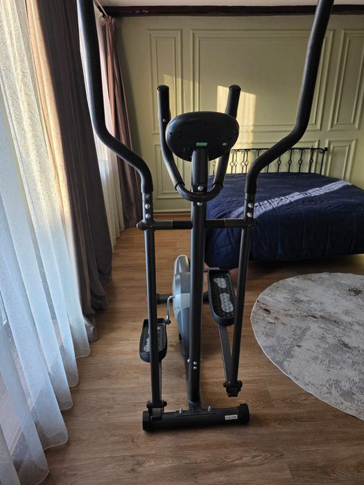 Эллиптический тренажёр