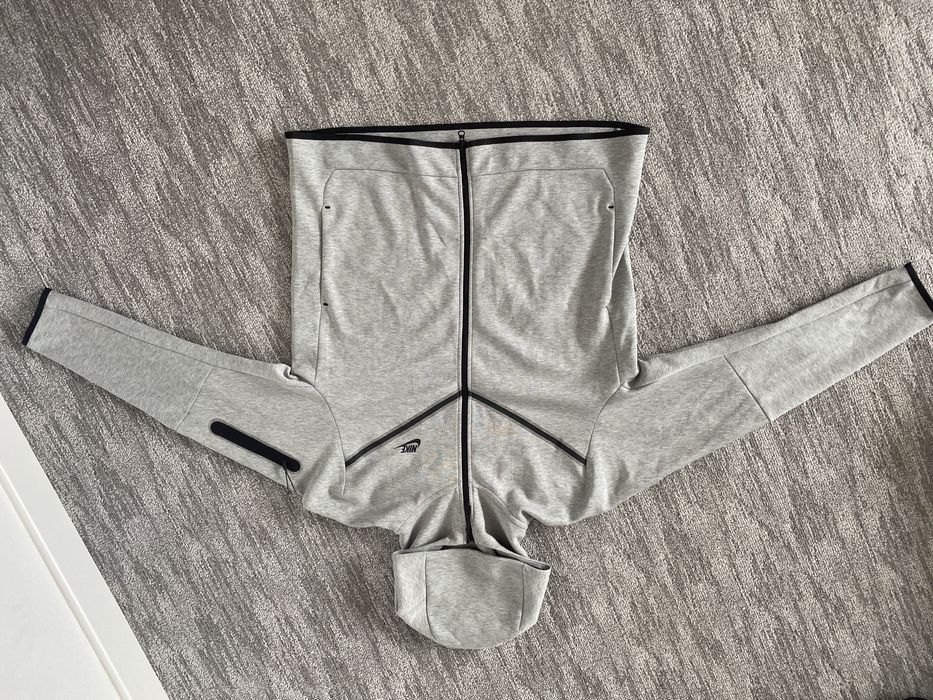 hanorac techfleece gri