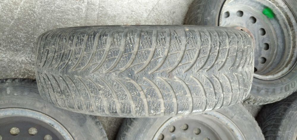 4+1 Гуми с джанти Goodyear UltraGrip 7 за кал и сняг M+S