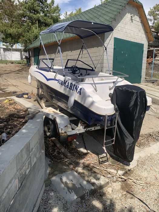 Катер пластиковый Нептун