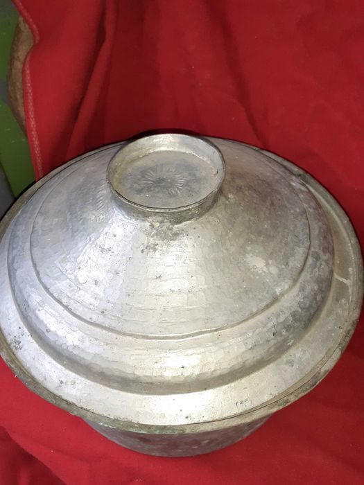 ЛОТ от 9 бр. Тенджери медни,калайдисани 19/20 век. Автентични!