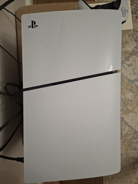 Ps5 slim с дисководом и комплектом