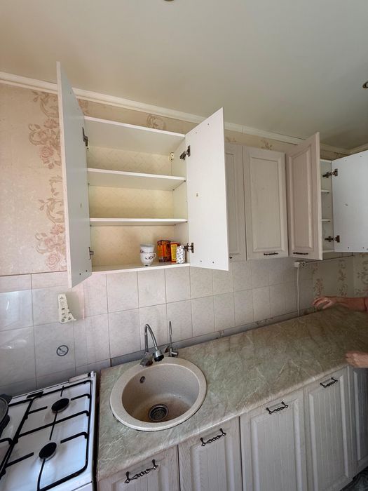 Продается кухонная гарнитура