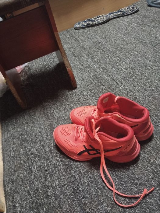 Кроссовки Assics 43-44 размер