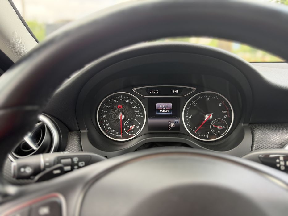 MERCEDES-BENZ A-Class 2018 — imagine 5