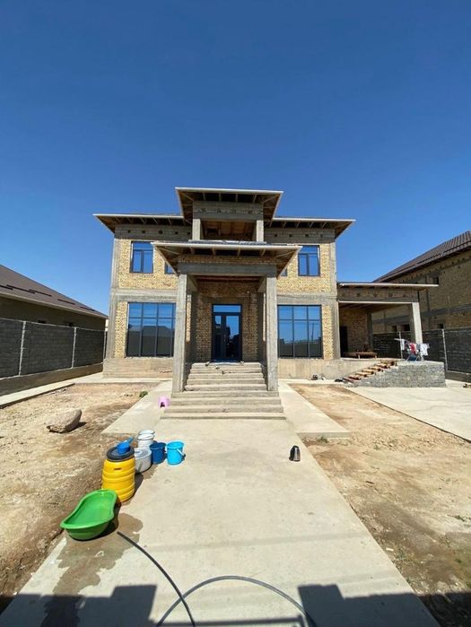 Үй сатылады (Дом продается)