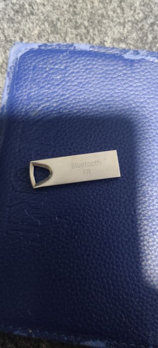 Bluetooth sotiladi yangi 1 hafta ishlatilgan