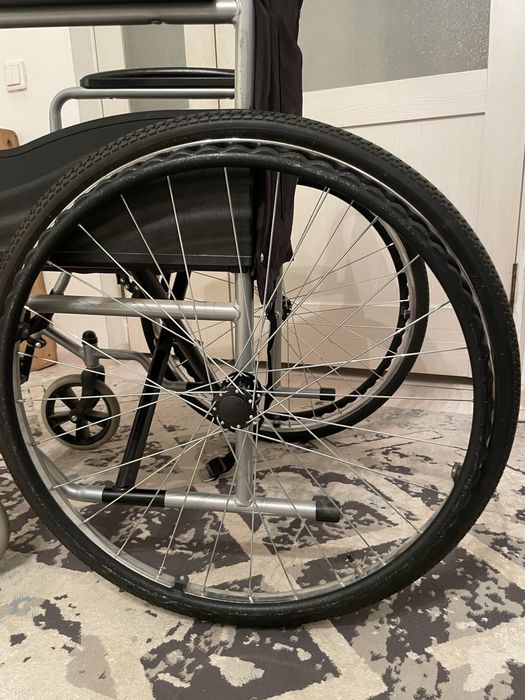 Инвалидная коляска