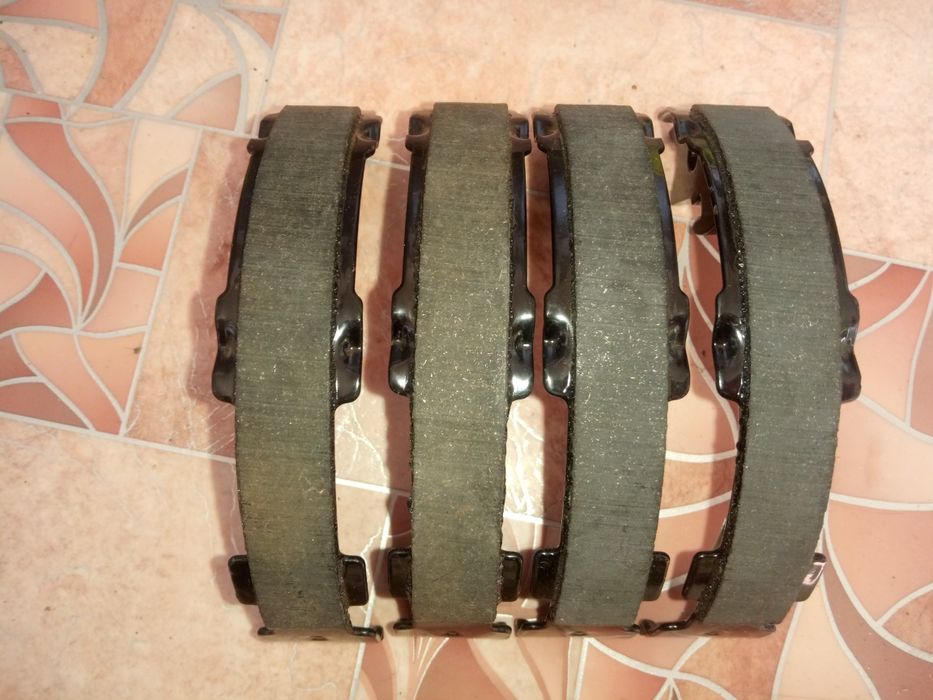 Колодки тормозные задние