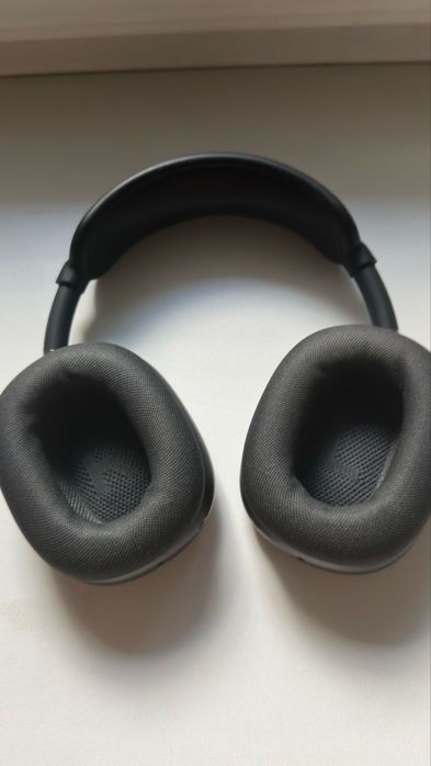 Продам наушники Airpods MAX