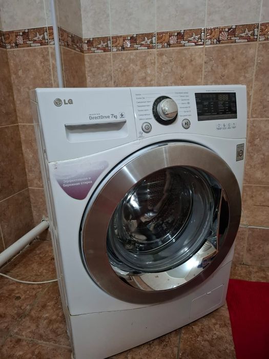 Продаю стиральную машину