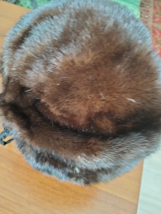 Продам шапки, недорого