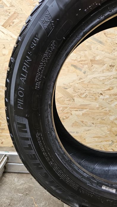 Anvelope Michelin Pilot Alpin 5 SUV 235 55 18, 5.5mm
