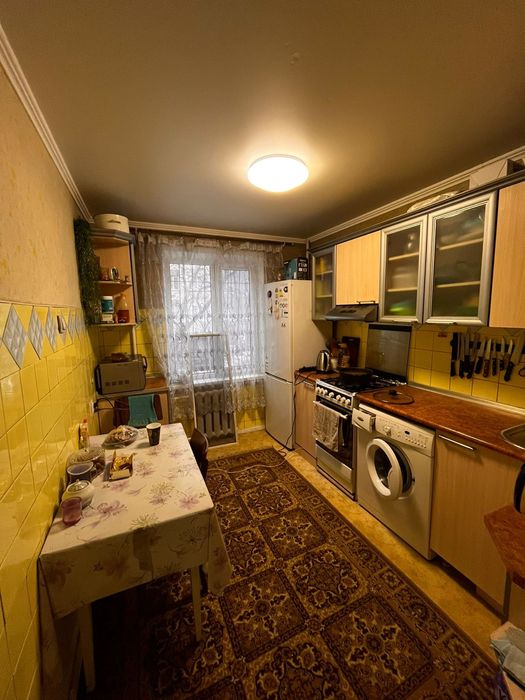 Продам 4-х комнатную квартиру