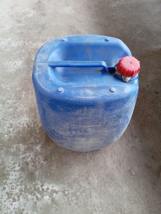 65 lik 70 litrlik kanistirlar sotildi