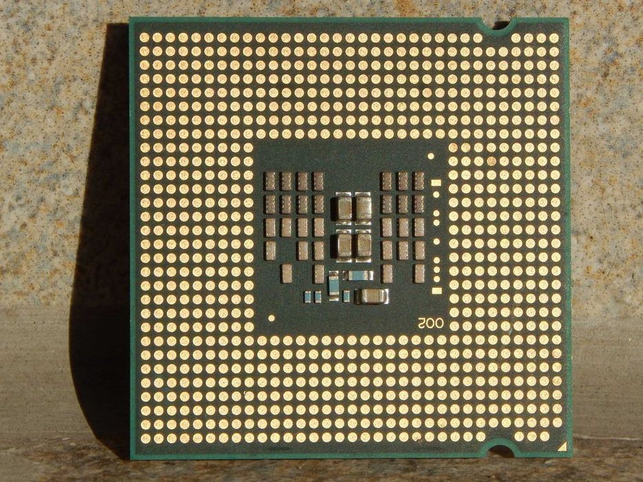 Procesor Intel Core 2 Quad Processor Q9400 6M Cache 2.66 GHz 1333 MHz