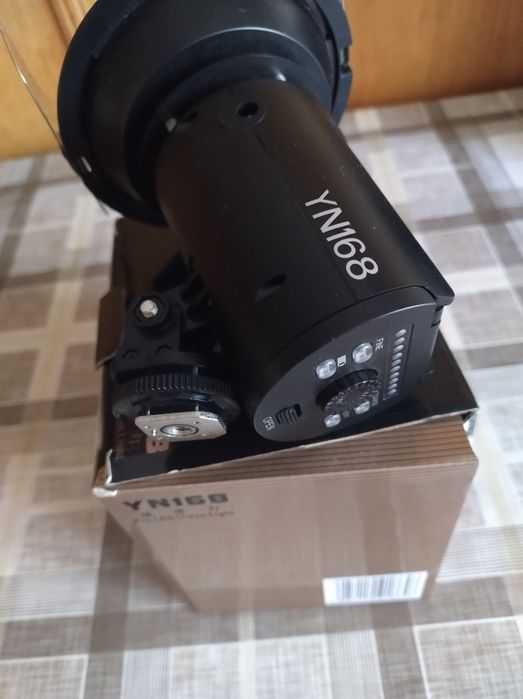 Vând Yongnuo YN168
