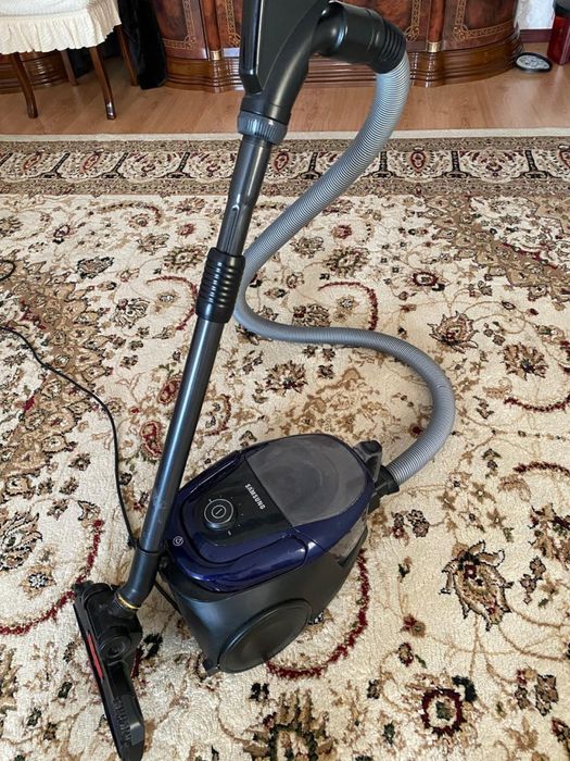 Пылесос Samsung продаеться.