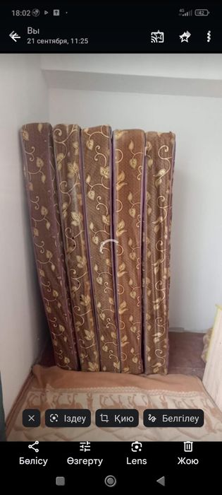 Срочно (школьная парта ) матрас сатылады