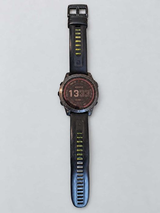 Часовник Garmin Fenix 7 Sapphire Solar с кутия и аксесоари