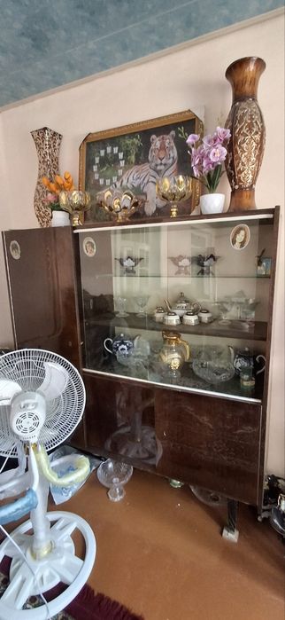 Сервант сотилади !