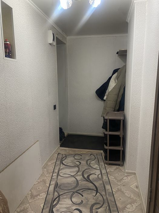 Продам 2 - комн. кв