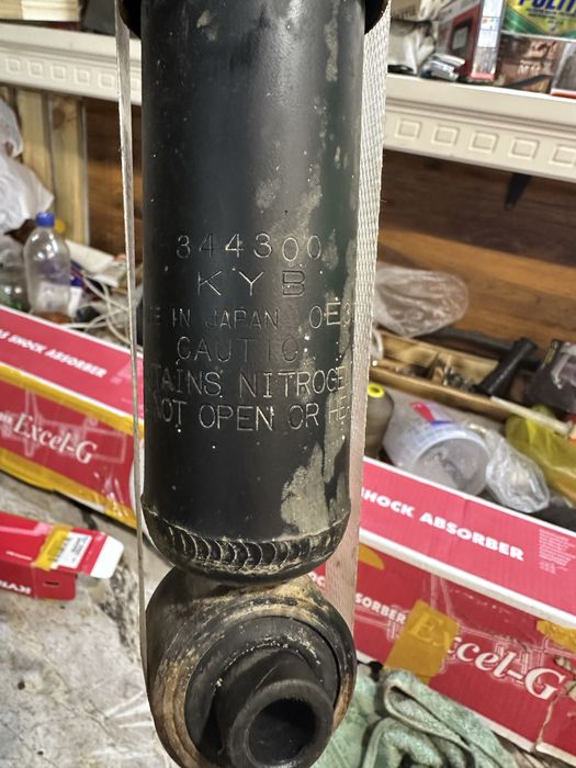 Амортизаторы паджеро 3