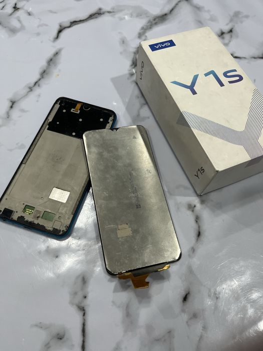 Продам vivo с каробкой
