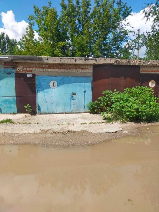 Продам стандартный гараж