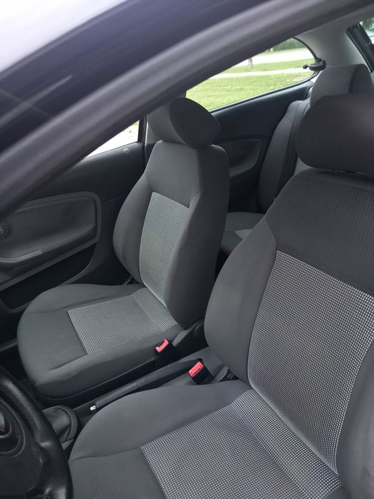 Сеат Ибиза 1.4 бензин