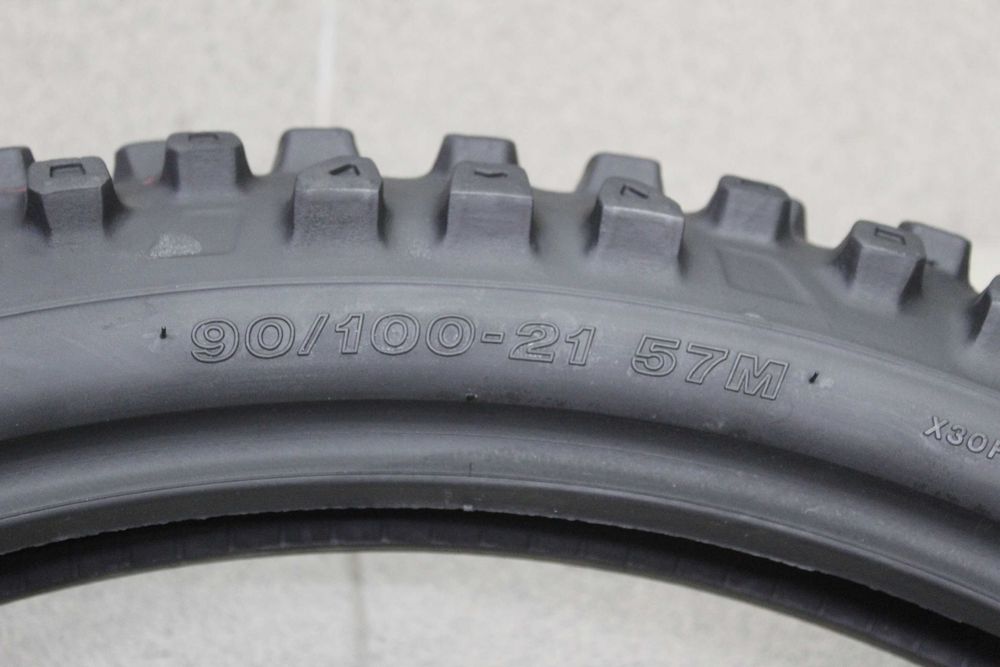 90/100-21 Bridgestone
